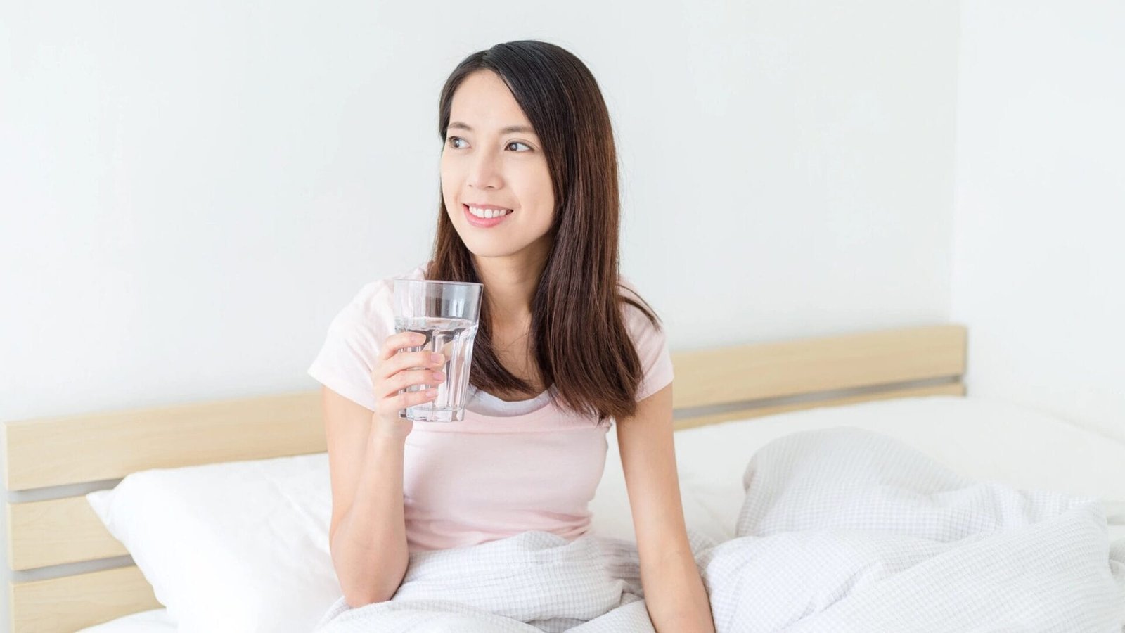 Uống nước ấm buổi sáng